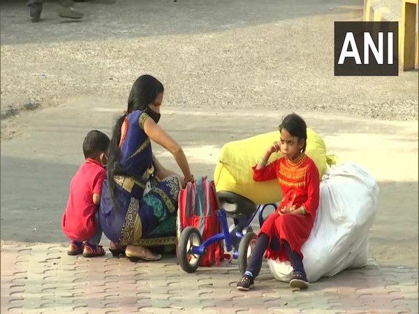Visual from ISBT, Anand Vihar (ANI)