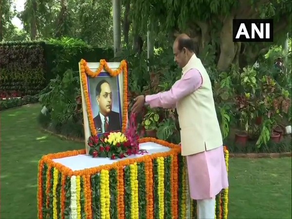Om Birla paying floral tribute to Dr Bhimrao Ambedkar (Photo/ANI)