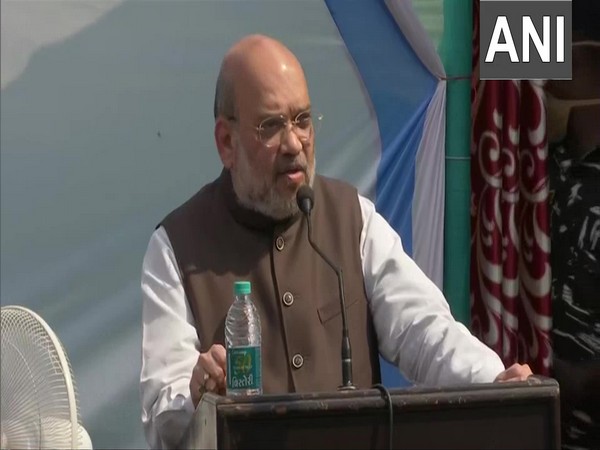 Amit Shah addressing CRPF jawans in Bijapur on Monday. [Photo/ANI]