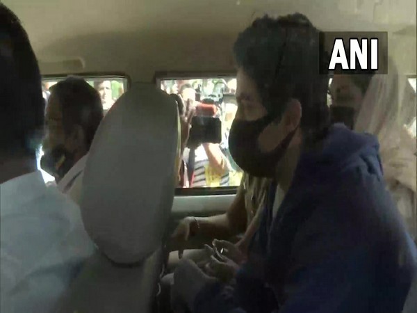 Aryan Khan being taken to city court (Photo/ANI)