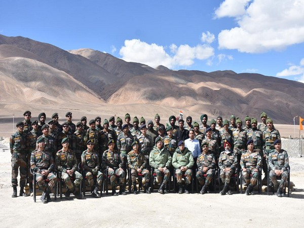 Army Chief visit Eastern Ladakh (Photo: Twitter/Indian Army)