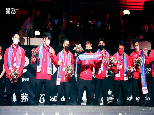 Team Indonesia after winning the Thomas Cup (Photo/Badminton Indonesia-Twitter)