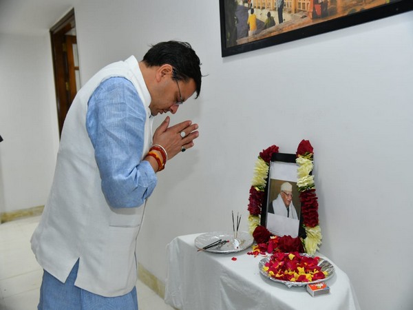 Uttarakhand CM pays tribute to ND Tiwari