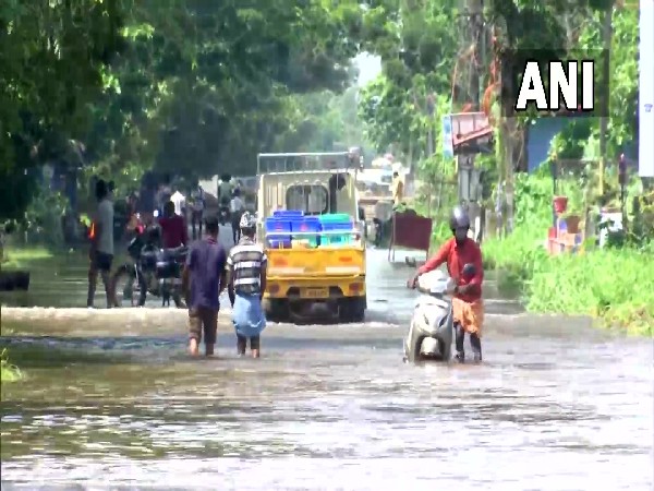 Changanassery Road waterlogged following heavy rainfall in Kottayam (Photo/ANI)