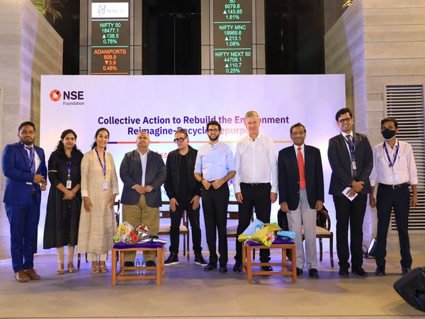 Maharashtra Environment Minister Aditya Thackeray (centre) (Photo/ANI)