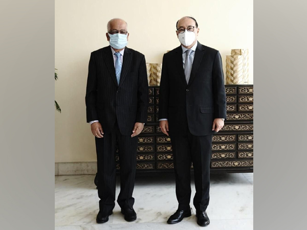 Shringla bids farewell to Ambassador of Nepal to India