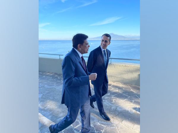 Piyush Goyal and Italian Foreign Minister Luigi Di Maio [Image: @PiyushGoyal]