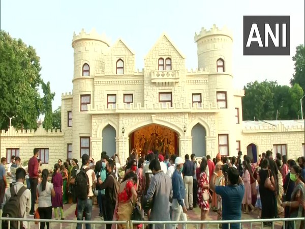  Kolkata: Salt lake FD Block designed Durga puja pandal as old English castle.
