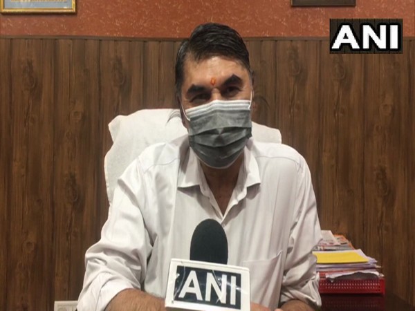 Bahutosh Shankhdhar, CMO Ghaziabad speaking to ANI (Photo/ANI)