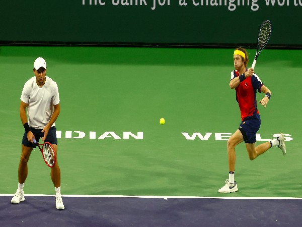 Aslan Karatsev and Andrey Rublev (Photo: Twitter/BNP Paribas Open)