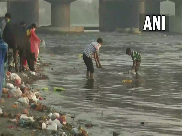 Visual of Yamuna ghat at ITO (Photo/ANI)