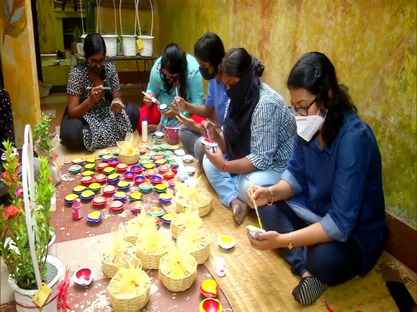 Bakul Foundation volunteers preparing gifts for Diwali (Photo/ANI)