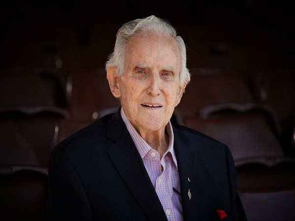 Alan Davidson (Photo/ Cricket Australia Twitter)