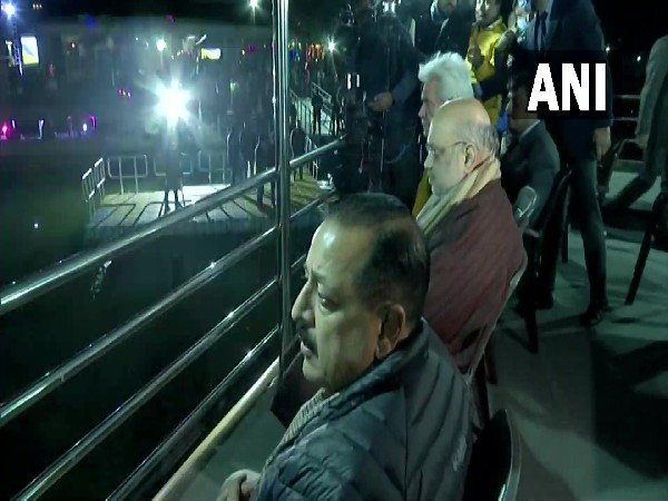 Amit Shah witnesses Shikara Festival at Dal Lake, Srinagar (Photo/ANI)