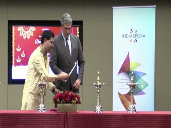 Congressman Tim Ryan during Diwali celebration at Capitol Hill (Photo:Twitter/Indiaspora)