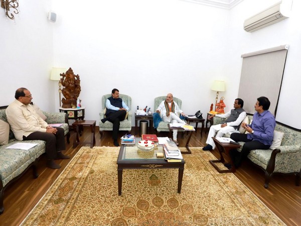 Maharashtra delegation meeting Union Home Minister Amit Shah (Photo/Twitter)