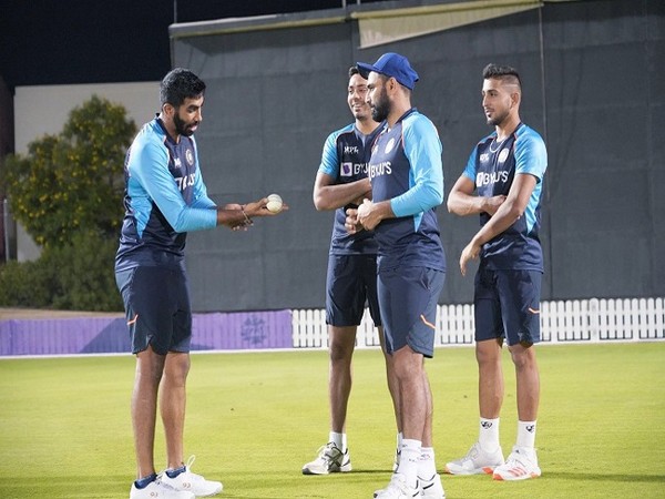 Jasprit Bumrah and Mohammed Shami during the net session (Image: Mohammed Shami's Twitter)