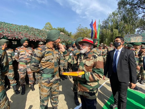 Prime Minister Narendra Modi with soldiers in Nowshera (Photo/Twitter)