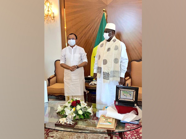 MoS V Muraleedharan called on President of Republic of Senegal Macky Sall (Photo:Twitter/V. Muraleedharan)