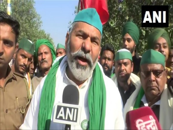 Rakesh Tikait attends Kisan Mahapanchayat in Lucknow (Photo/ANI) 