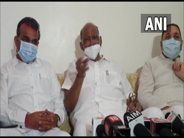 NCP leader Sharad Pawar interacts with reporters in Satara (Photo/ANI) 