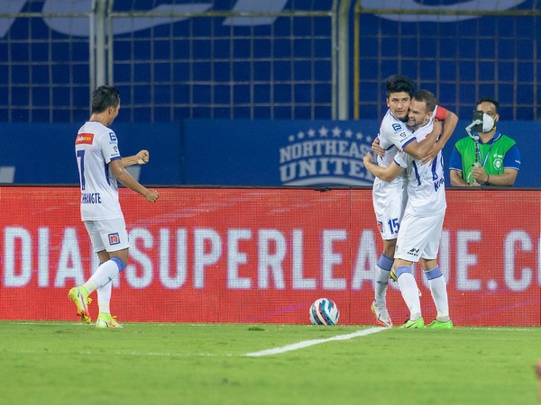 Anirudh Thapa and Lallianzuala Chhangte (Photo: Twitter/ISL)