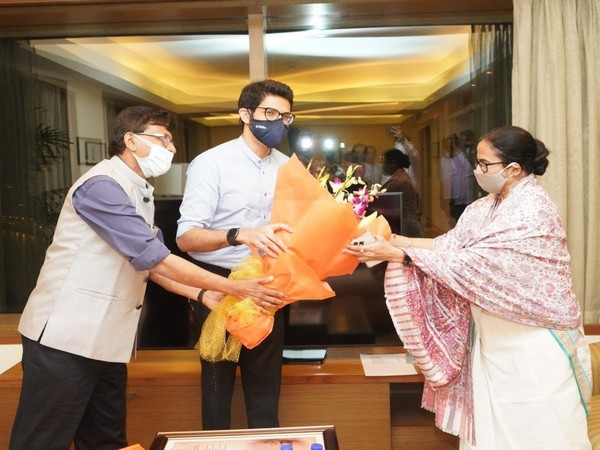 West Bengal Chief Minister Mamata Banerjee meeting Shiv Sena leader Aaditya Thackeray and party leader Sanjay Raut in Mumbai. (Photo/ANI)