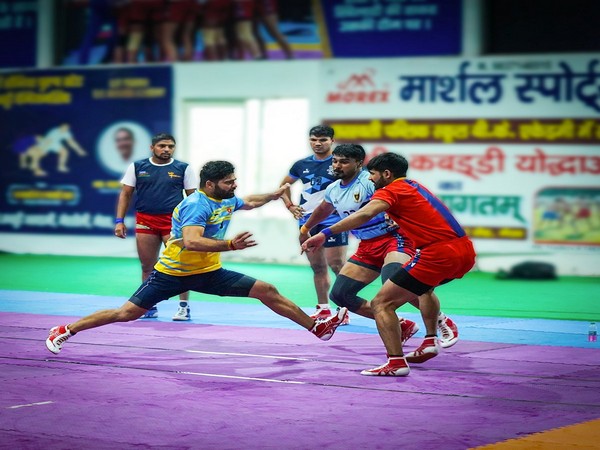Pardeep Narwal (Photo: Twitter/ U.P. YODDHA)