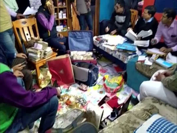 Illegitimate property worth over Rs 1.6 crores recovered from Deepak Kumar- Labour Info Officer, Hajipur.  (Photo/ANI)