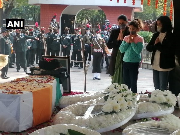Wife, Daughter of Lt Col Harjinder Singh pay last respect (Photo/ANI) 