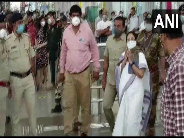 West Bengal Chief Minister Mamata Banerjee arrives at  Goa Airport (Photo/ANI)