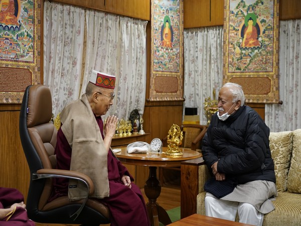 RSS Chief Mohan Bhagwat meets Tibetan spiritual leader the Dalai Lama at McLeodganj on Monday. (Photo Source: Office of the Dalai Lama)