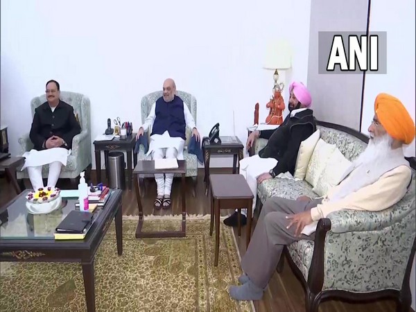 Amit Shah, JP Nadda, Captain Amarinder Singh, Sukhdev Singh Dhindsa during the meeting in New Delhi on Monday. [Photo/ANI]