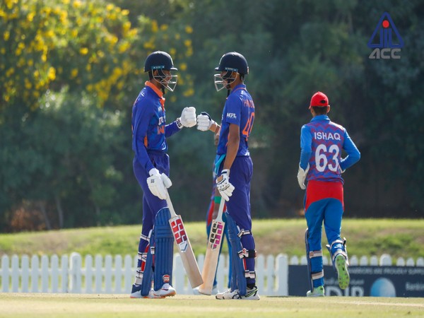 Indian batters Harnoor Pannu and Angkrish Raghuvanshi (Photo/BCCI-Twitter)