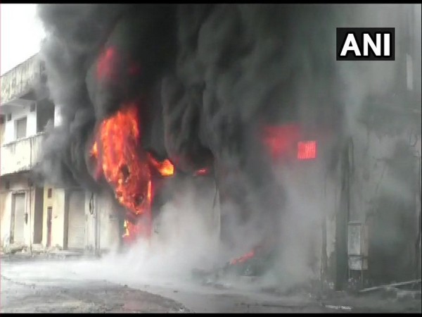 A massive fire which broke out in Thane's Bhiandi area on Tuesday. Photo/ANI