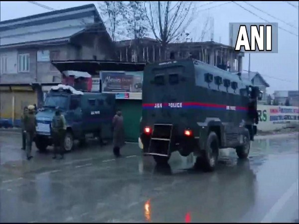 3 terrorists neutralised in encounter in Budgam (Photo:ANI)