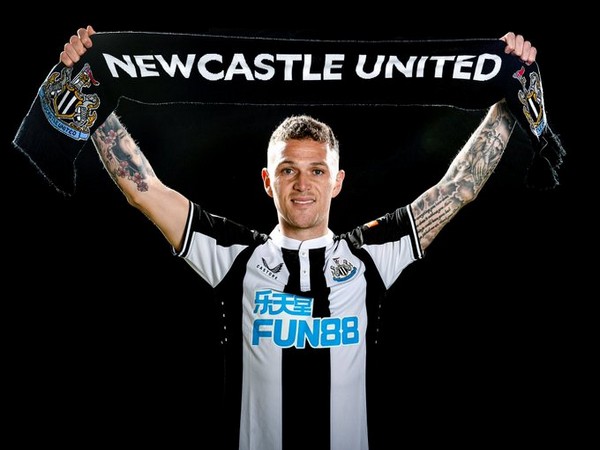 Kieran Trippier signs with Newcastle United (Photo/ Newcastle United Twitter)