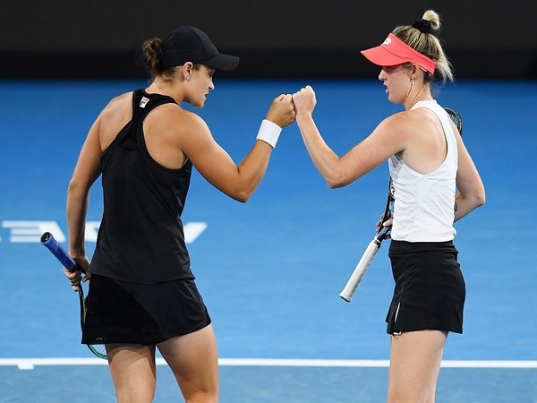 Ash Barty and Storm Sanders (Photo: Twitter/Adelaide International)