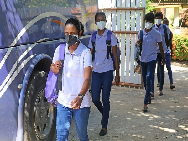 Sri Lanka women's team (Image: SLC)