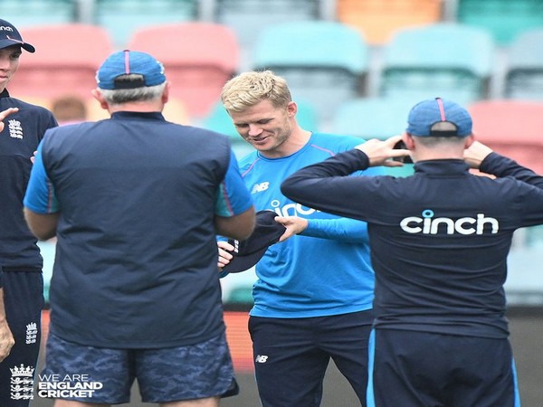 Sam Billings being presented with his debut Test cap 