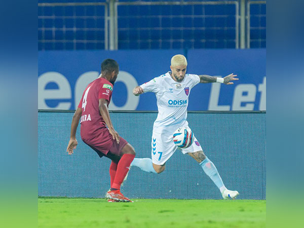 Odisha FC and NorthEast United in action (Photo/ ISL Twitter)