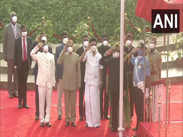 Tamil Nadu Governor, CM take part in Republic Day celebrations