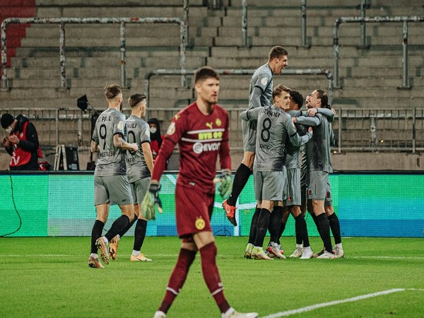 St Pauli palyers celebrating (Photo: Twitter/FC St. Pauli English)