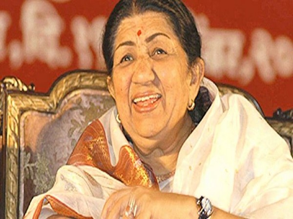 Lata Mangeshkar (Photo: Wasim Jaffer-Twitter)