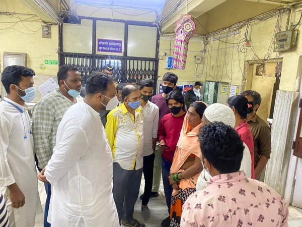 MLA Zeeshan Siddique outside the hospital. (Photo/@zeeshan_iyc)