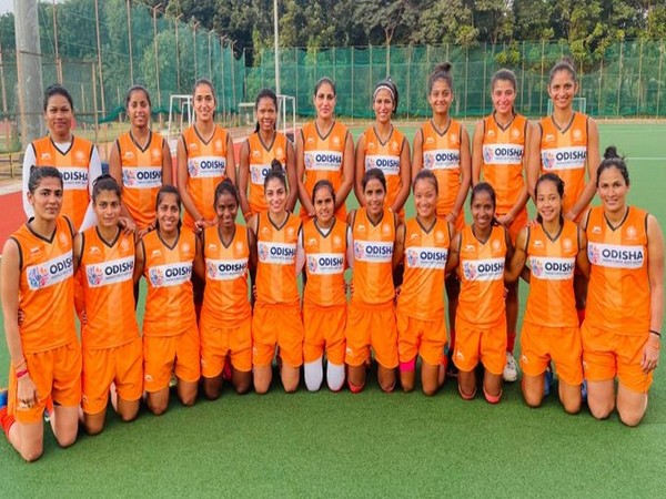 India women's hockey team (Photo/Kiren Rijiju- Twitter)