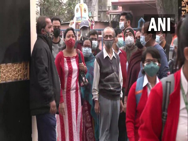 Schools re-open for classes 8-12 in West Bengal