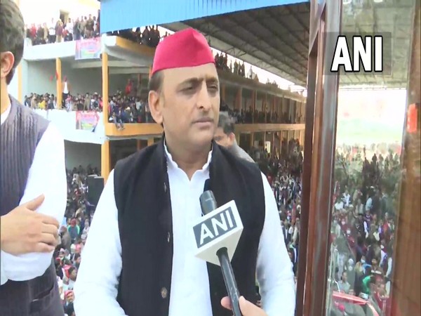 Samajwadi Party chief Akhilesh Yadav in Agra (Photo/ANI)