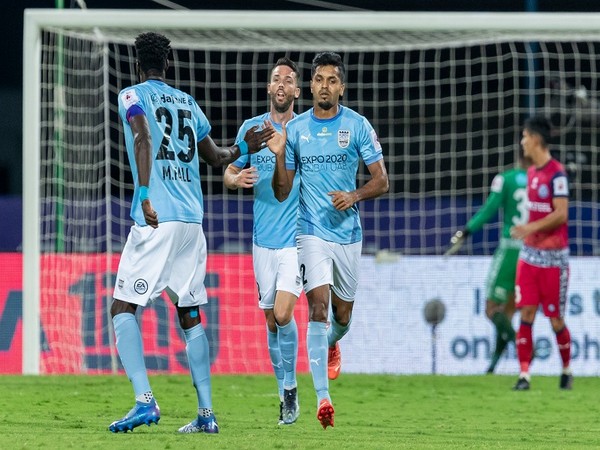  Mumbai City FC players (Photo: Twitter/ISL)