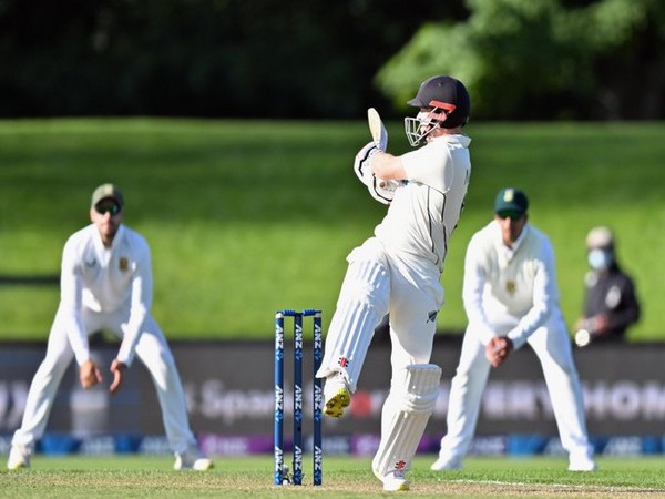 Henry Nicholls in action (Photo/ ICC Twitter)